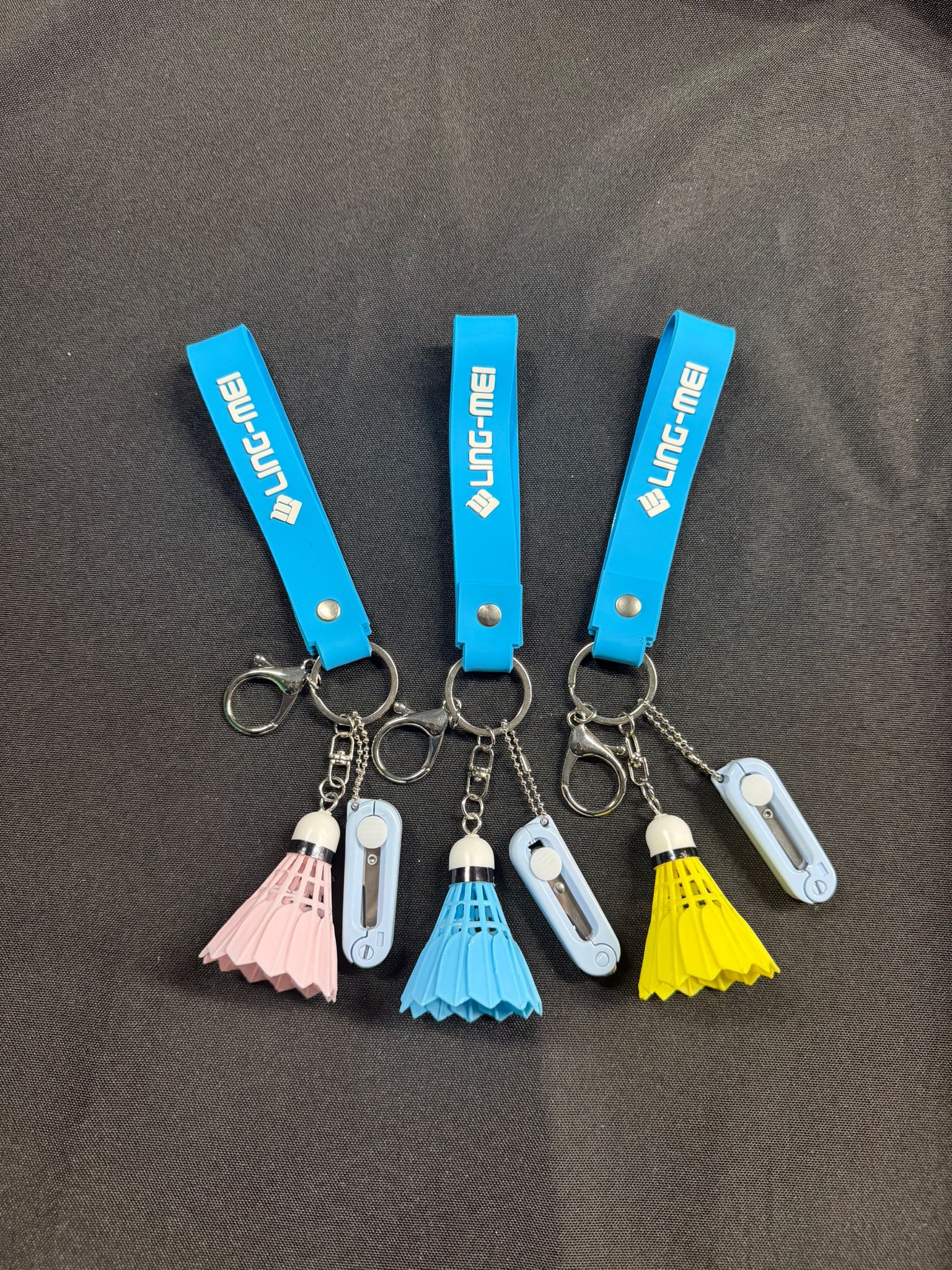 Ling-Mei Shuttlecock Scissors Keychain